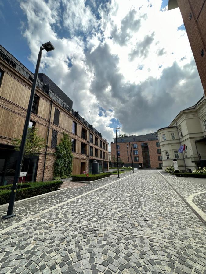 Browar Lubicz- 5Min Walk To The Old Town, Garage Lägenhet Kraków Exteriör bild